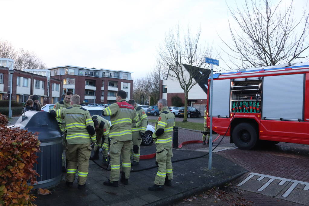 Ondergrondse container in brand gevlogen