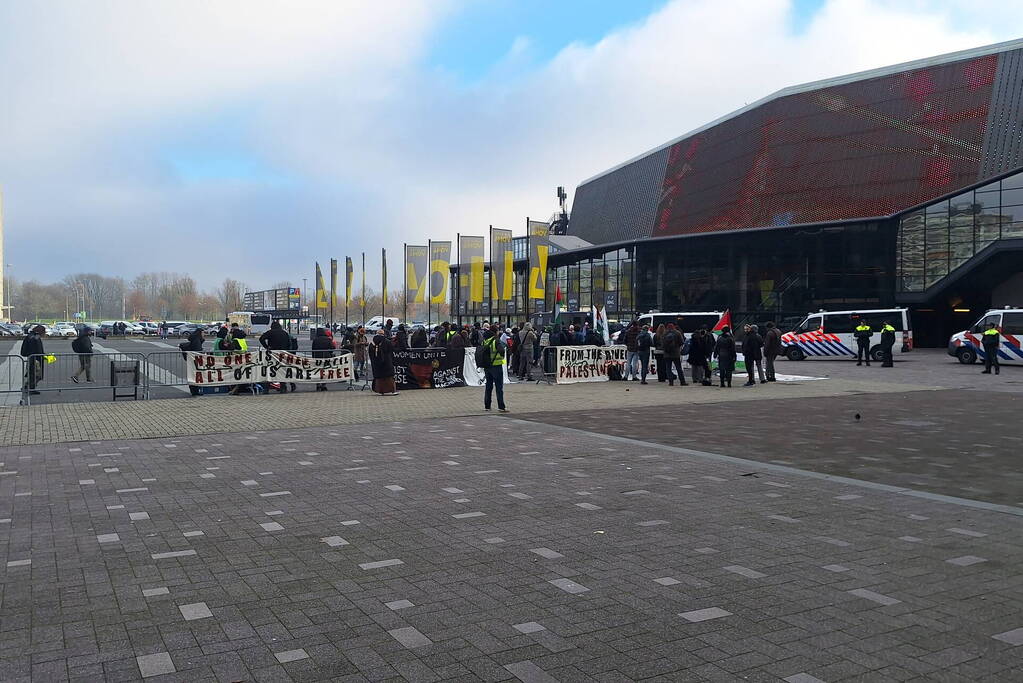 Waarschuwingsschot gelost bij demonstratie