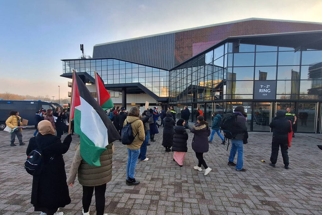 Waarschuwingsschot gelost bij demonstratie