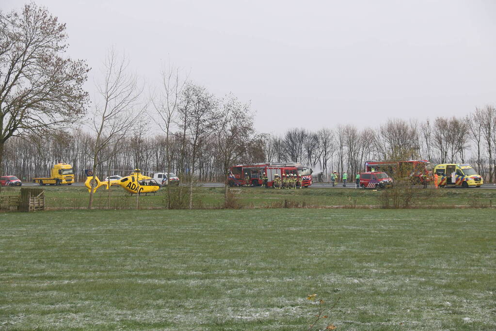 Meerdere gewonden bij ernstig ongeval tussen meerdere voertuigen