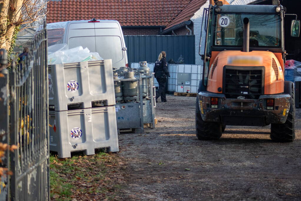 Politie verwijdert laatste drugsafval uit drugslab