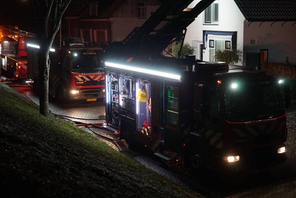 Veel rookontwikkeling bij schoorsteenbrand