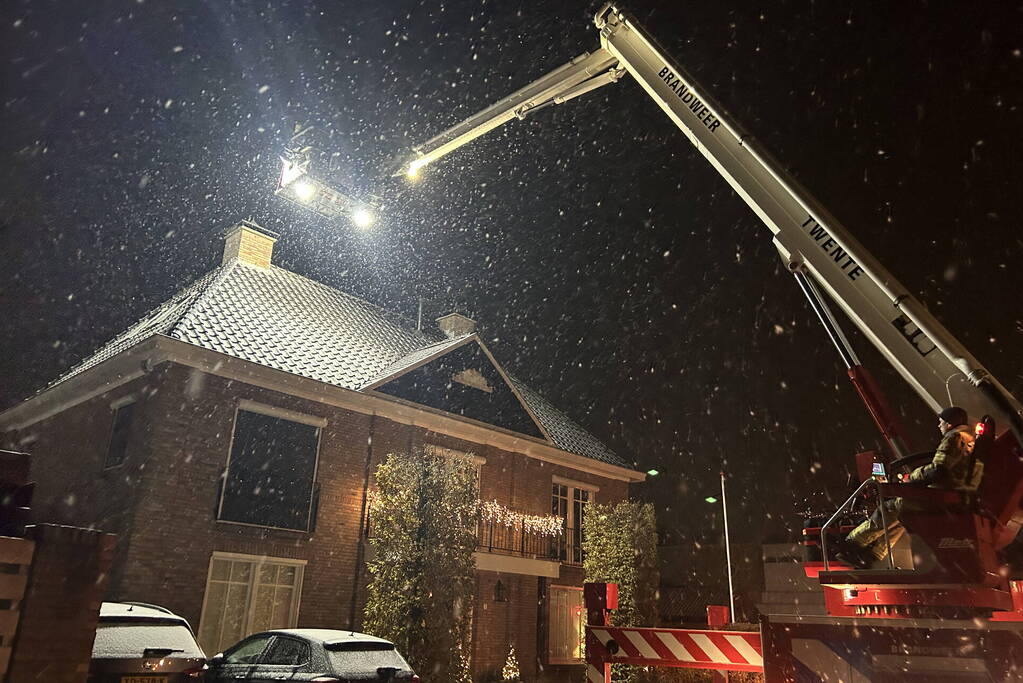 Brand in schoorsteen snel gedoofd