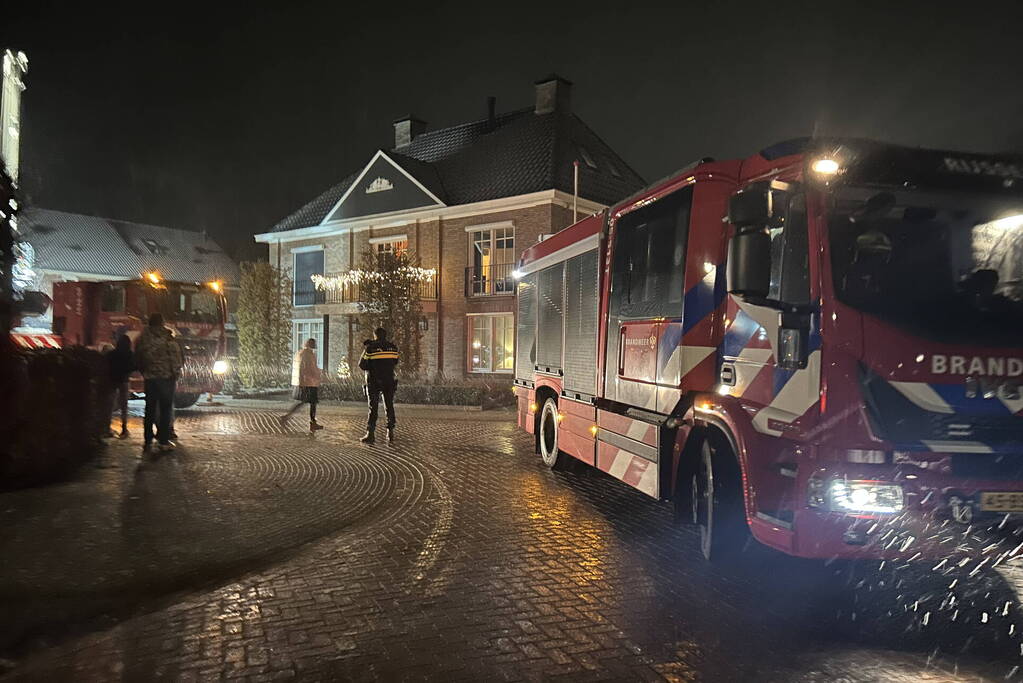 Brand in schoorsteen snel gedoofd