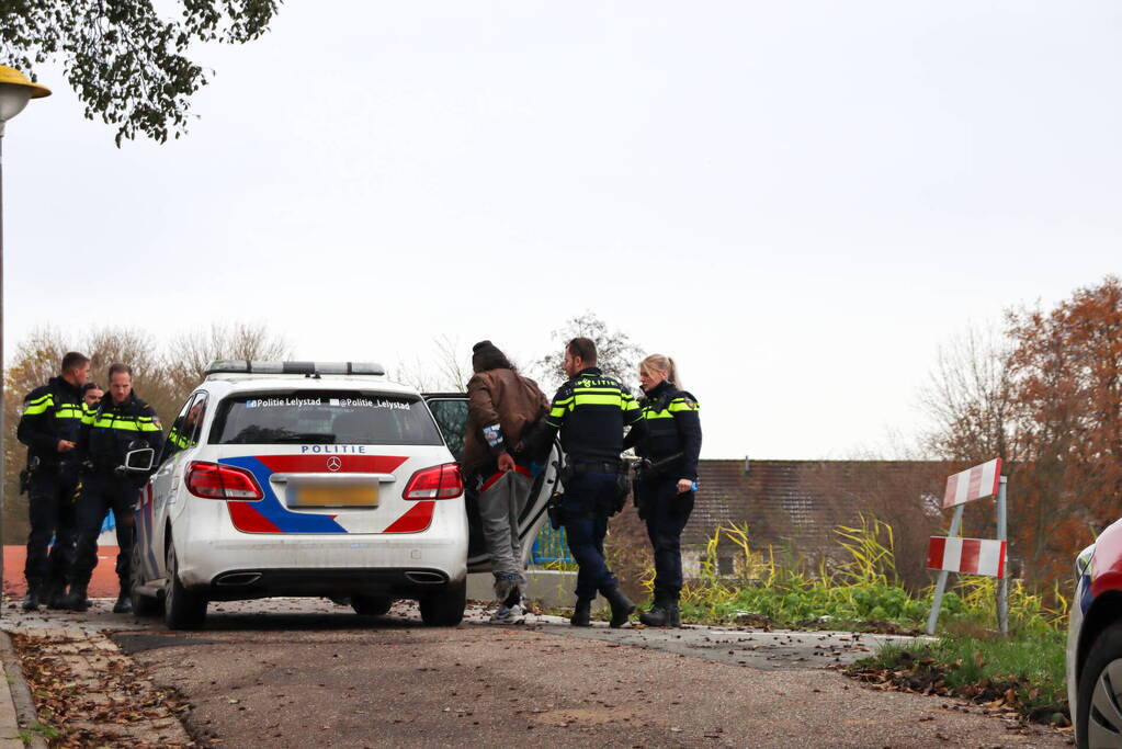 Man met hakbijl aangehouden door politie