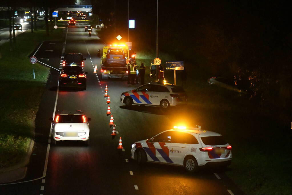 Automobilist verliest macht over stuur en belandt in sloot