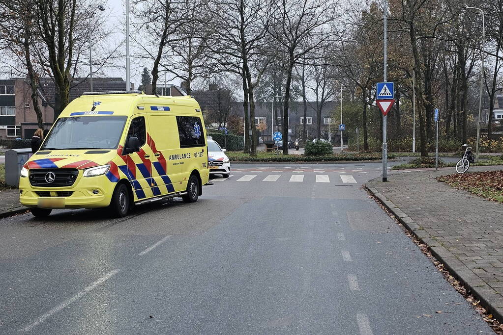 Fietser aangereden bij rotonde