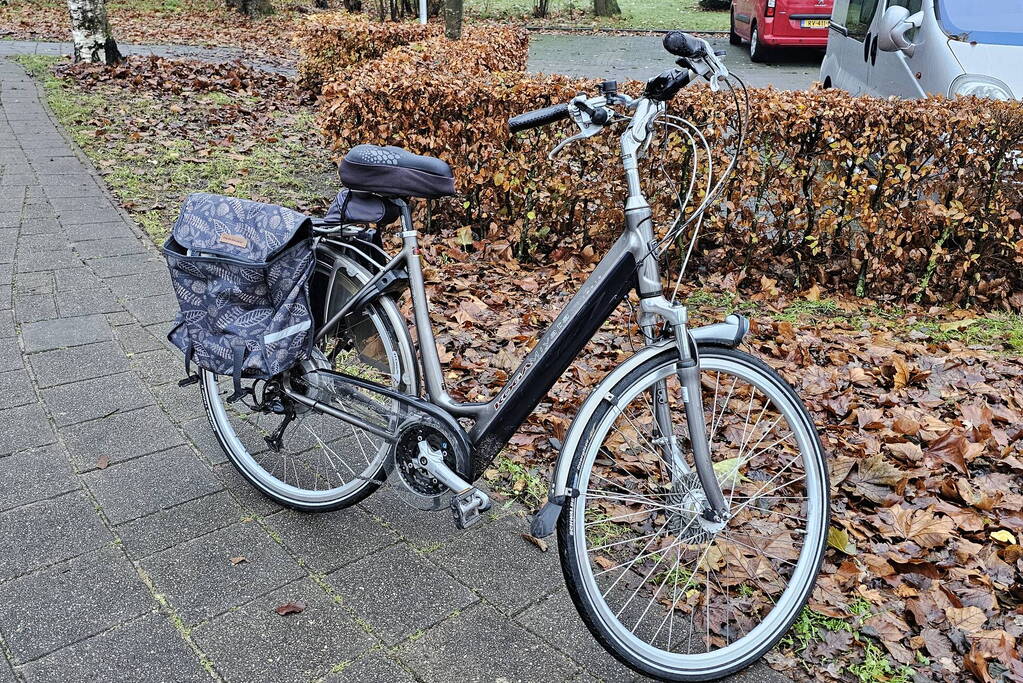 Fietser aangereden bij rotonde