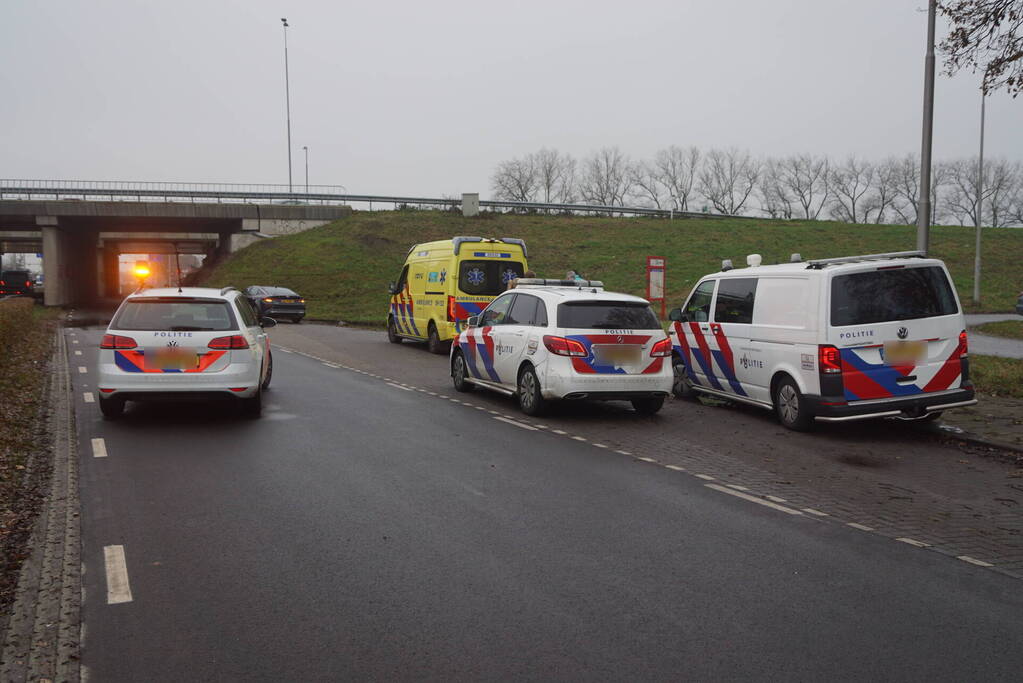 Fietsster gewond bij aanrijding met brommerrijder