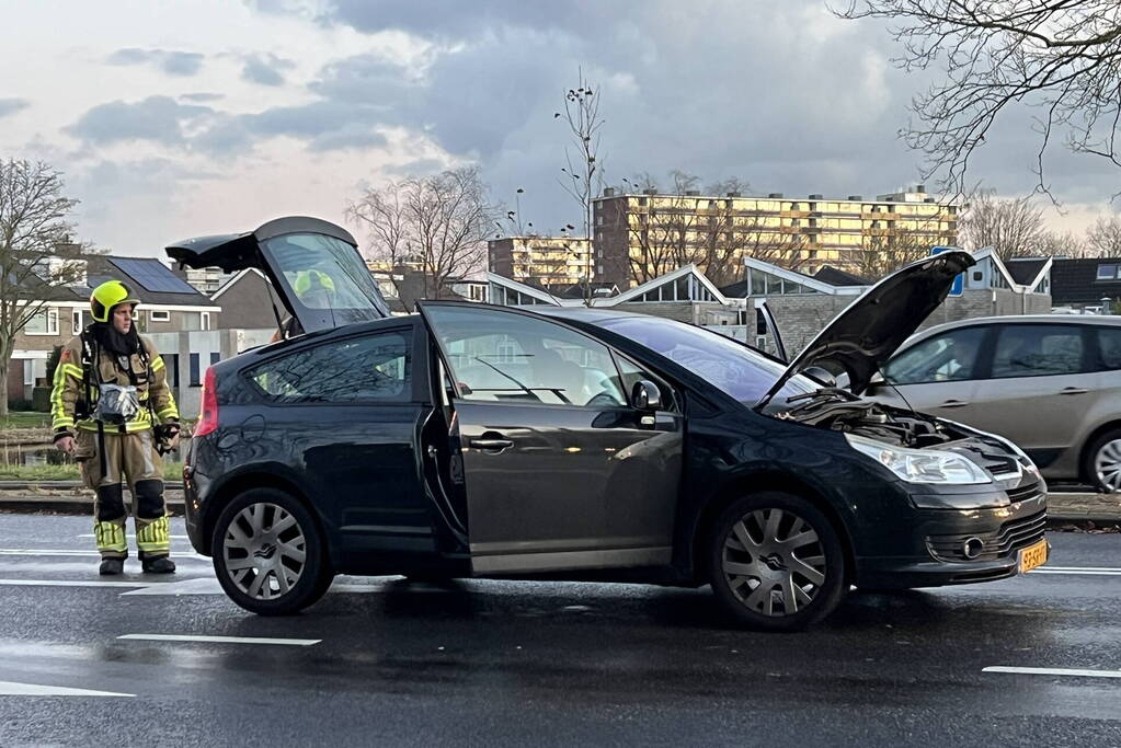 Autobrand snel onder controle