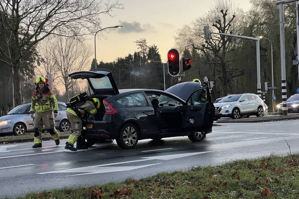 Autobrand snel onder controle