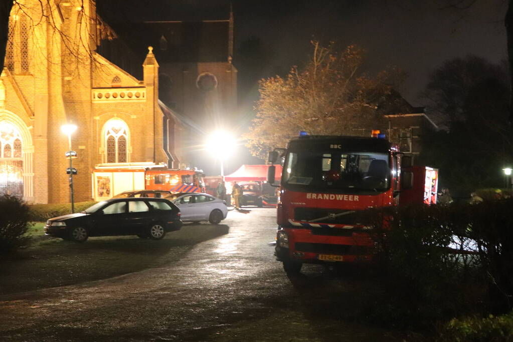 Uitslaande brand zorgt voor veel rookontwikkeling