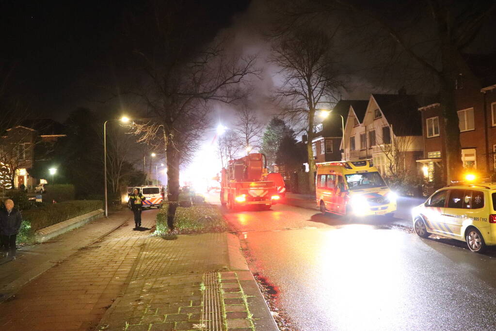 Uitslaande brand zorgt voor veel rookontwikkeling