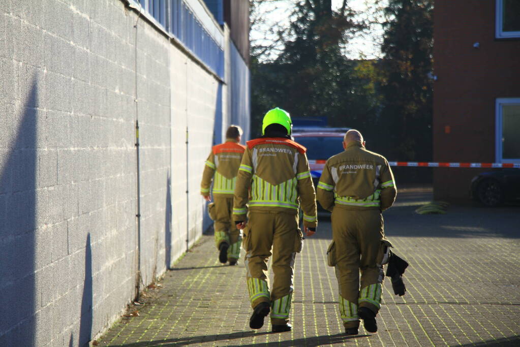 Gaslucht waargenomen in bedrijfshal