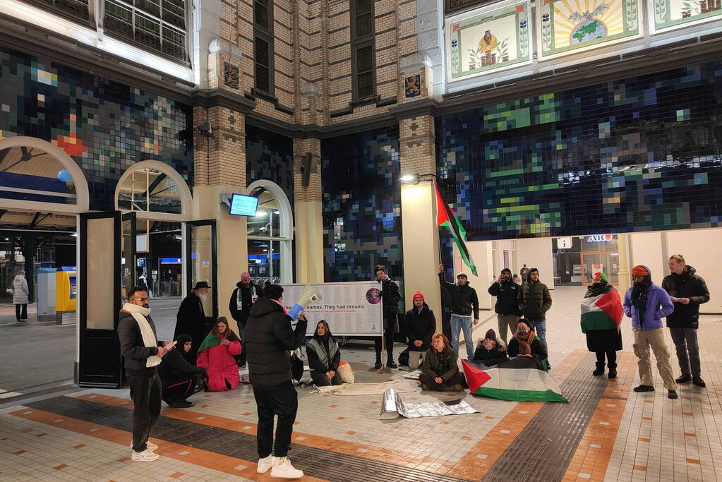 Palestijn verzet in stationshal