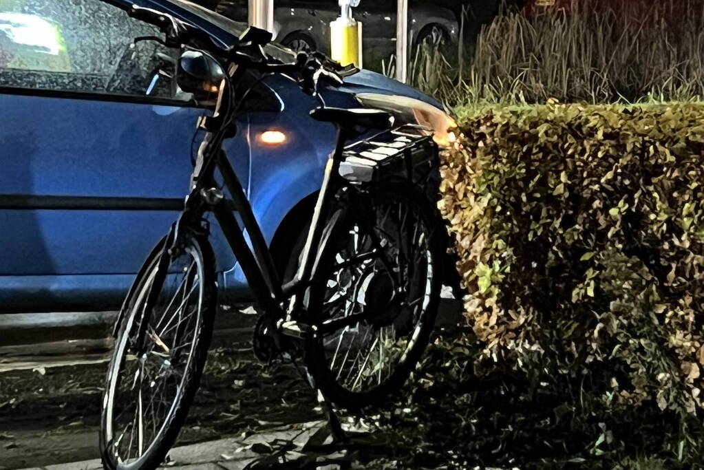 Fietser gewond bij botsing met auto