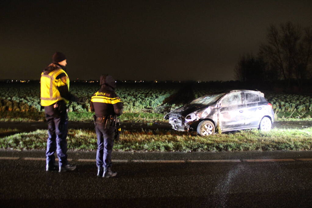 Bestuurder gevlucht na eenzijdig ongeval