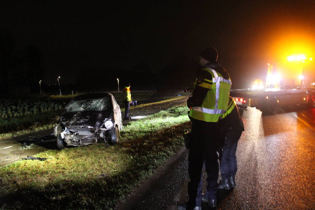 Bestuurder gevlucht na eenzijdig ongeval