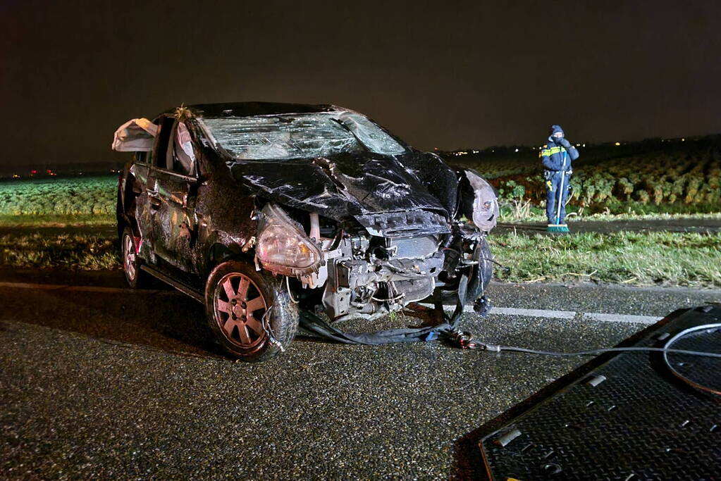 Bestuurder gevlucht na eenzijdig ongeval