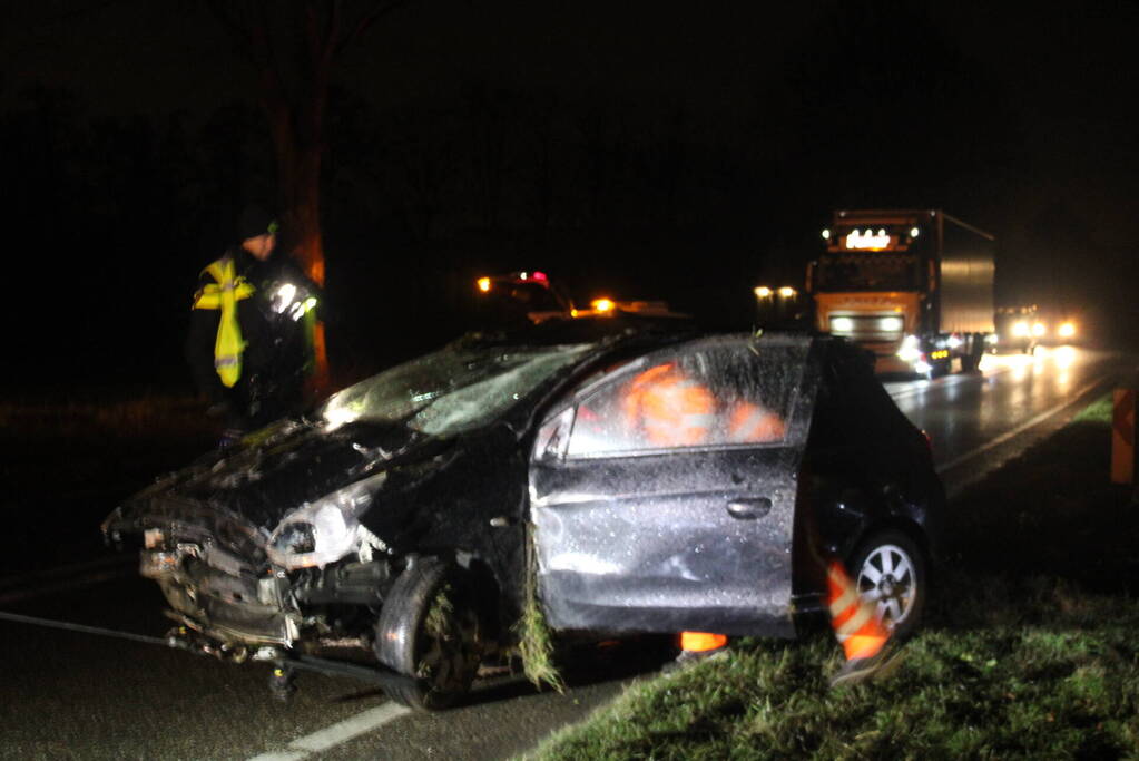 Bestuurder gevlucht na eenzijdig ongeval