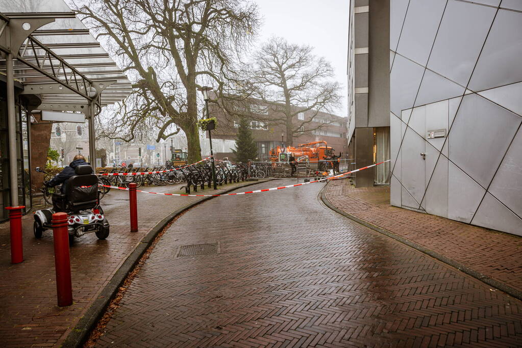 Winkelstraat afgesloten door waterleidingbreuk