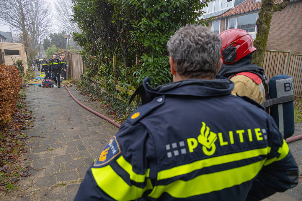 Veel rook bij brand op zolder