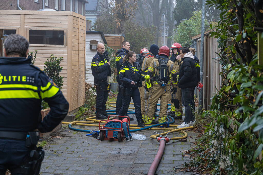 Veel rook bij brand op zolder