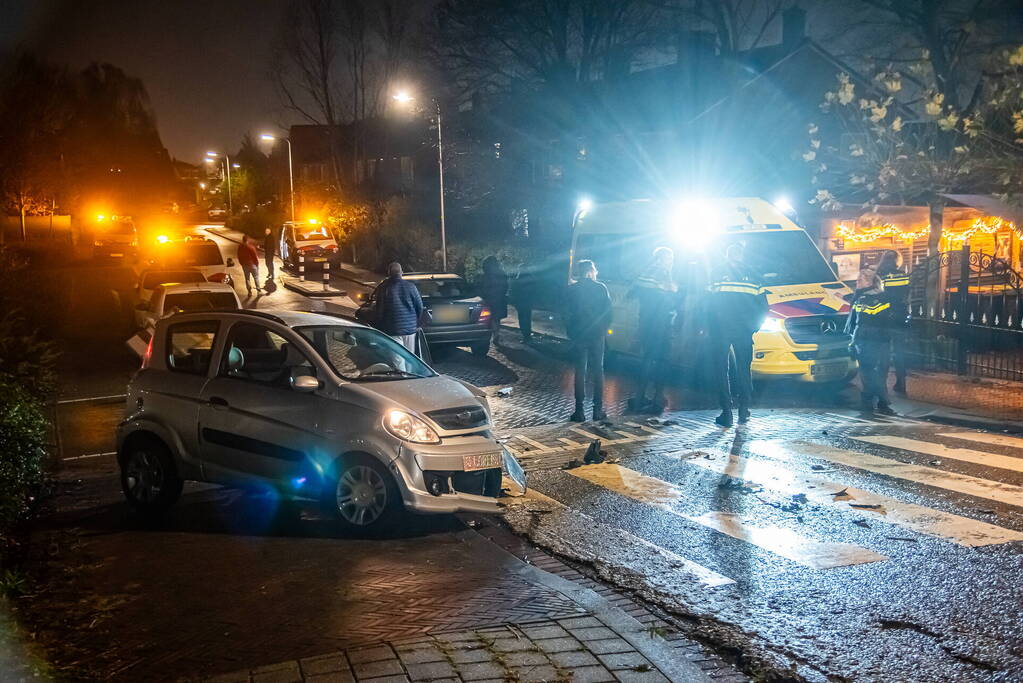 Bestuurster brommobiel gewond bij aanrijding