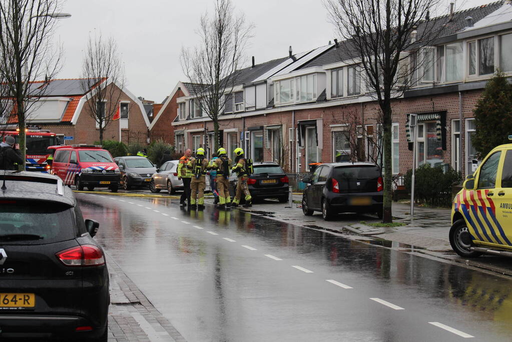 Twee overleden personen aangetroffen in woning