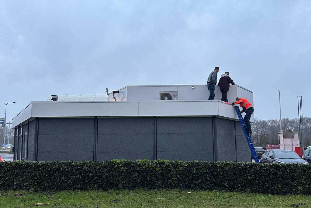 Veel schade bij inbraak in tankstation