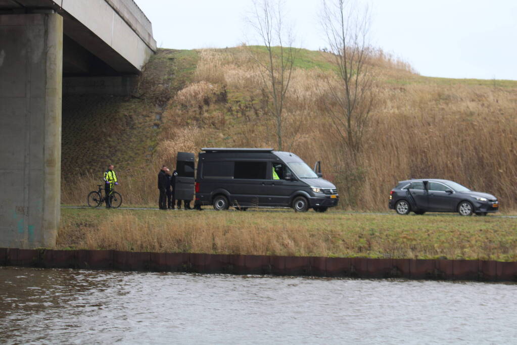 Levenloos lichaam aangetroffen in kanaal