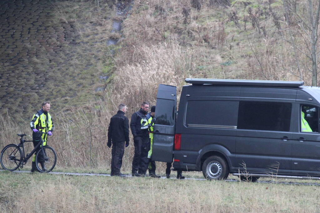 Levenloos lichaam aangetroffen in kanaal