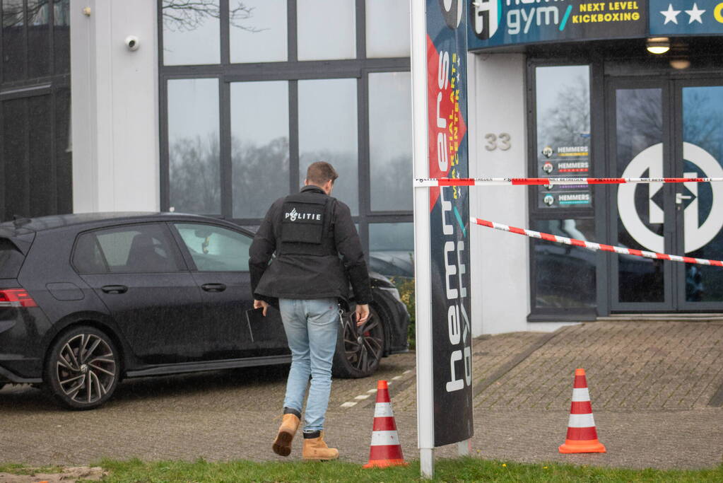 Verdachte gevlucht na schietpartij bij boksschool