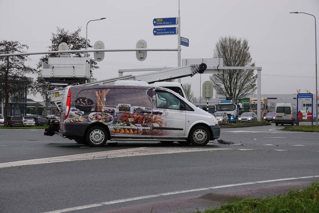 Flinke schade bij ongeval op kruising