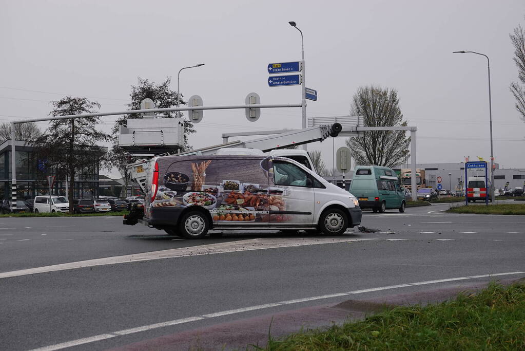 Flinke schade bij ongeval op kruising