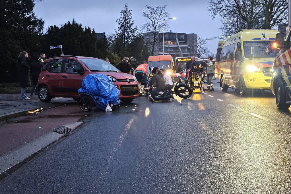 Gewonden en verkeerschaos na aanrijding