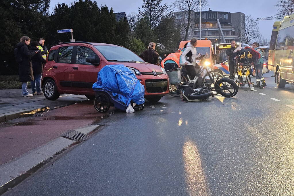 Gewonden en verkeerschaos na aanrijding