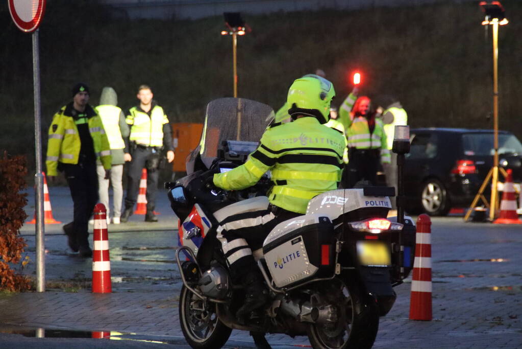 Politie houdt verkeerscontrole