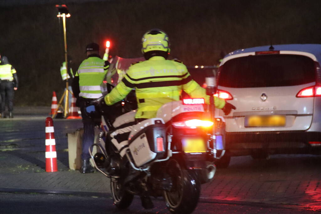 Politie houdt verkeerscontrole