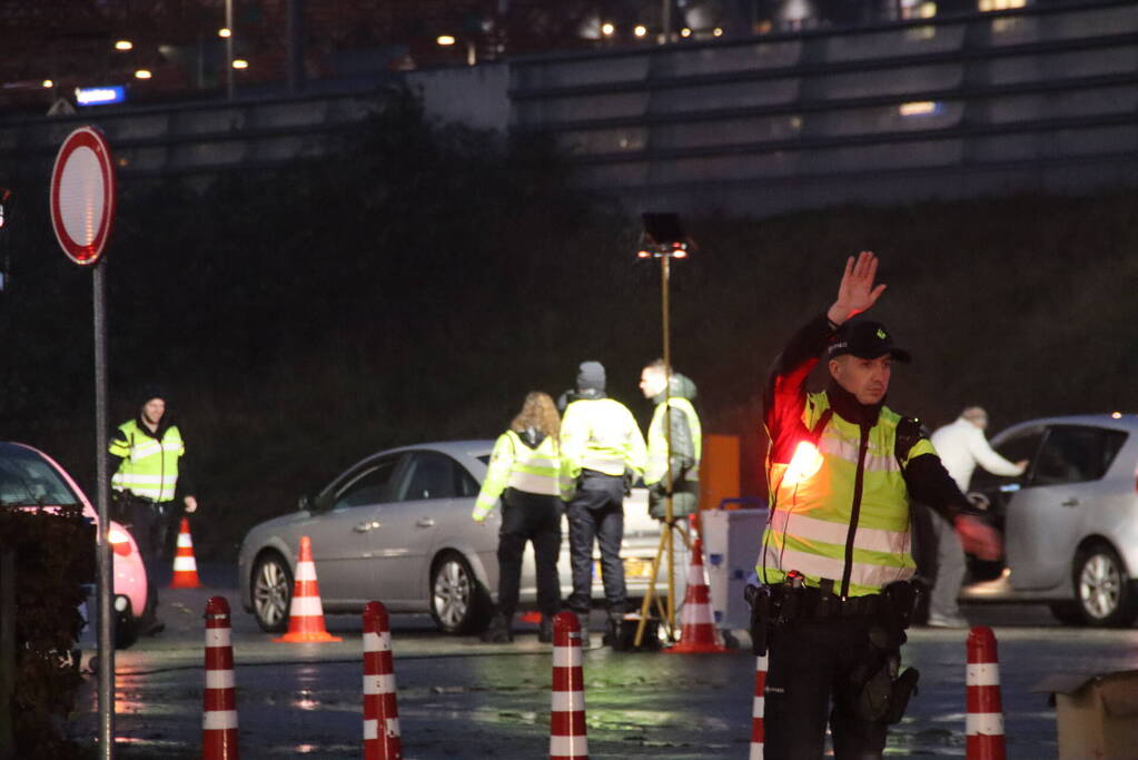 Politie houdt verkeerscontrole