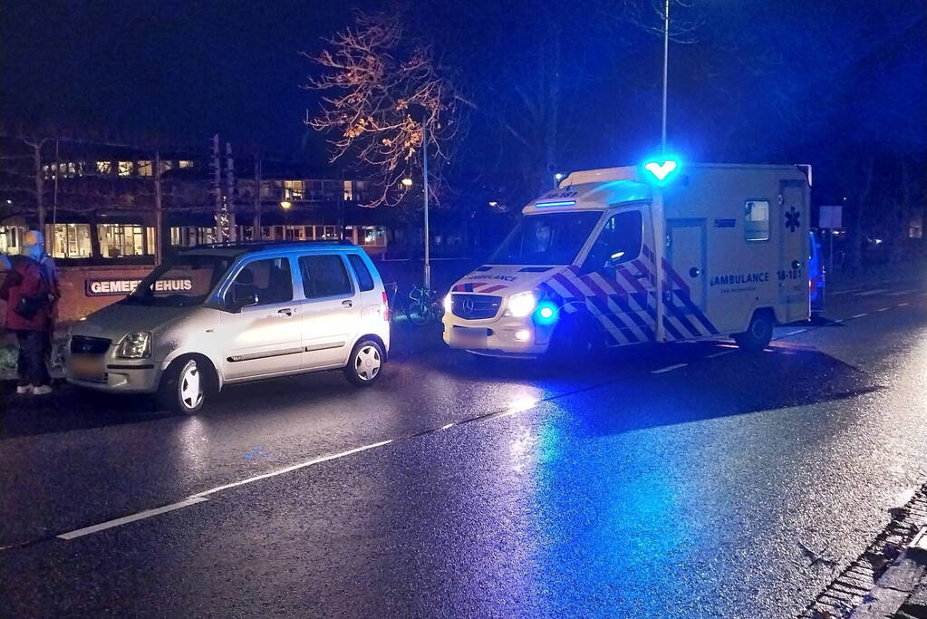 Kind zwaargewond bij aanrijding met auto