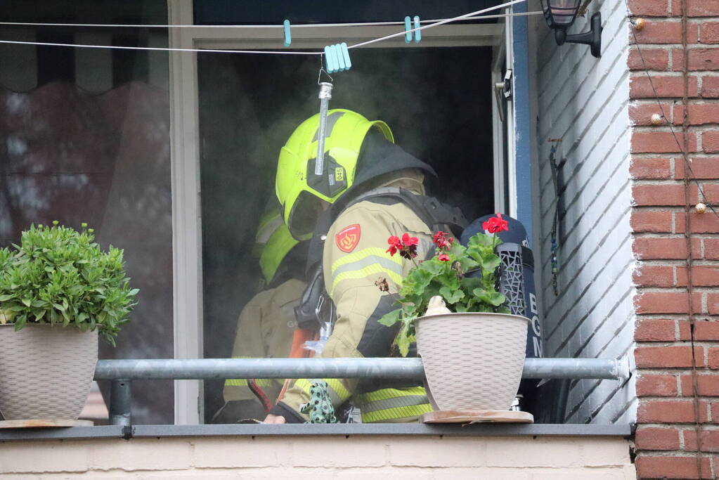 Rook in woning door pannetje op het vuur