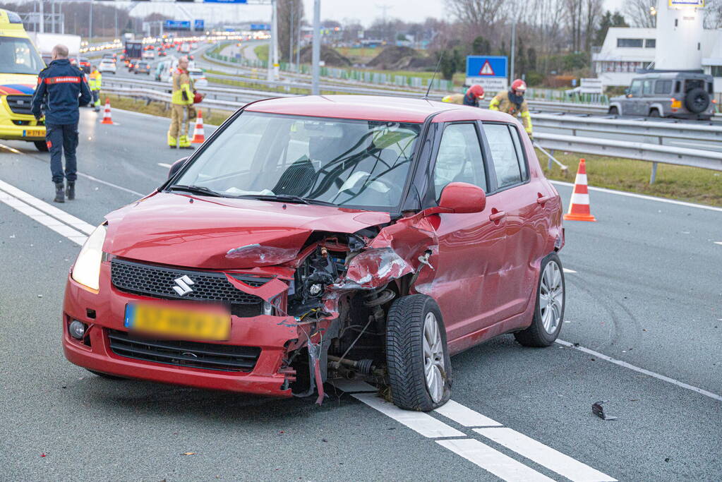 Gewonde bij ongeval tussen bestelbus en auto