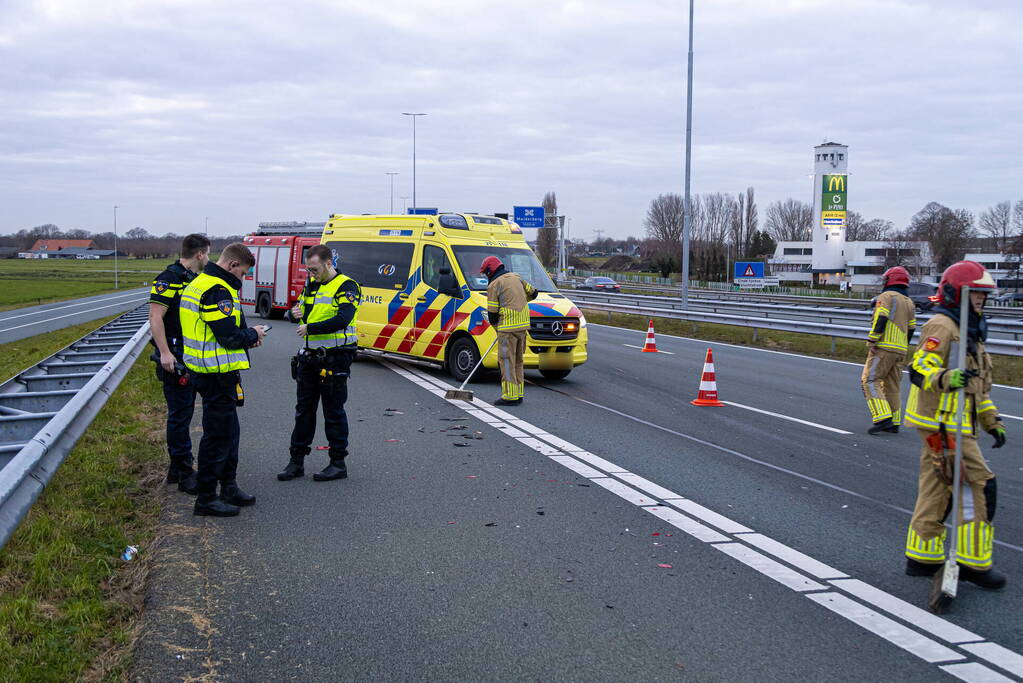 Gewonde bij ongeval tussen bestelbus en auto