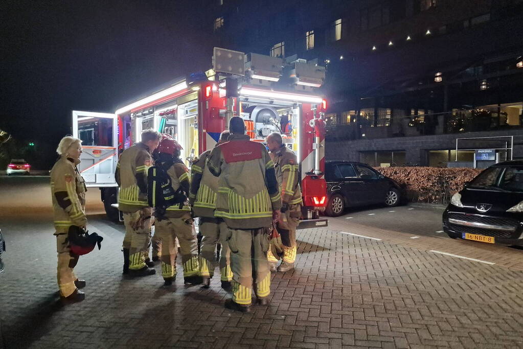 Brandweer controleert sauna van hotel op brand