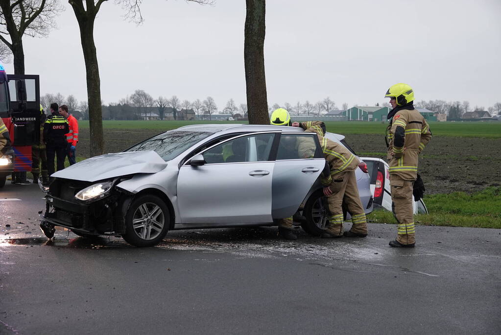 Drie gewonden bij ongeval op kruising