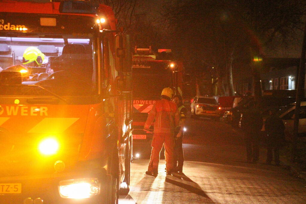 Veel rookontwikkeling bij brand in bedrijfspand