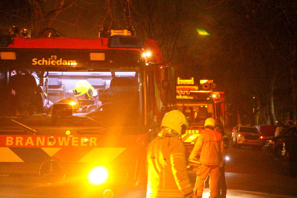 Veel rookontwikkeling bij brand in bedrijfspand