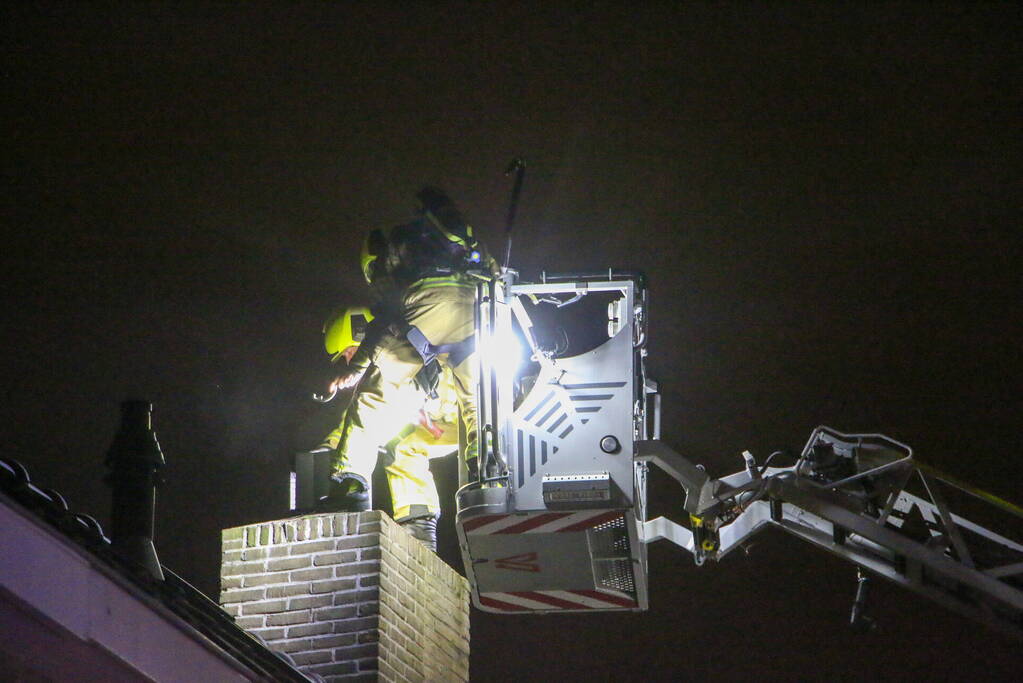 Flinke rookontwikkeling bij schoorsteenbrand