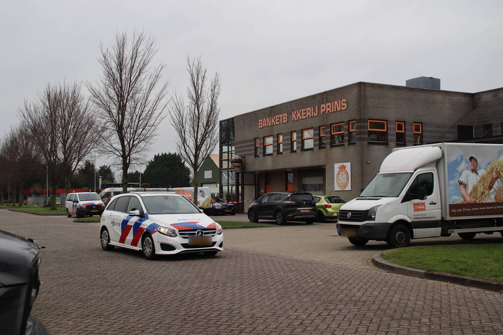 Groot politie onderzoek bij werkadres vermiste man